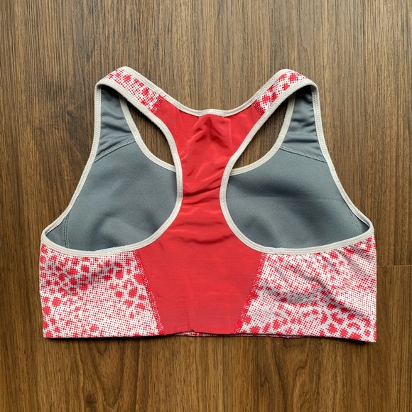 Nike Dri-Fit Sports Bra - Picture 3 of 9